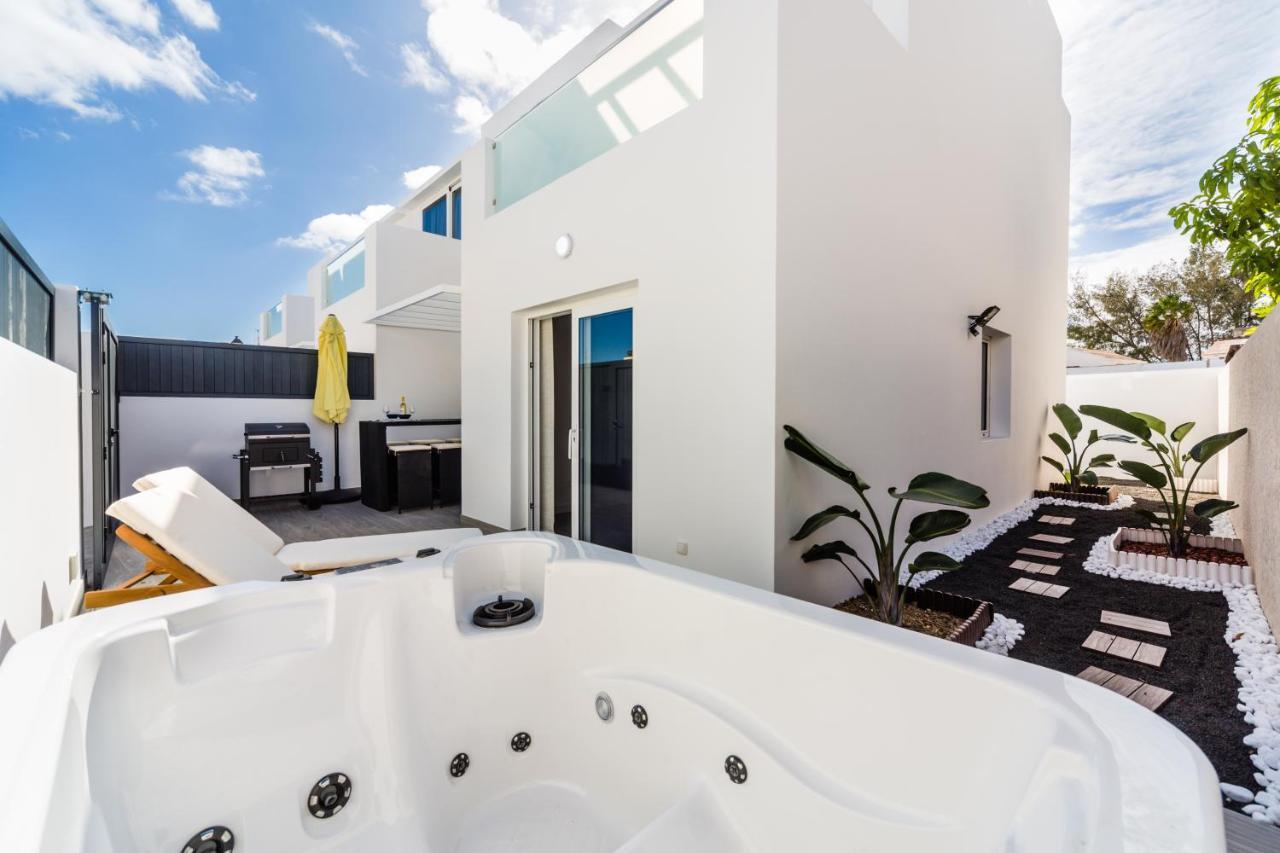 Carlotta'S Sea-Cret Villa Playa Honda  Kültér fotó